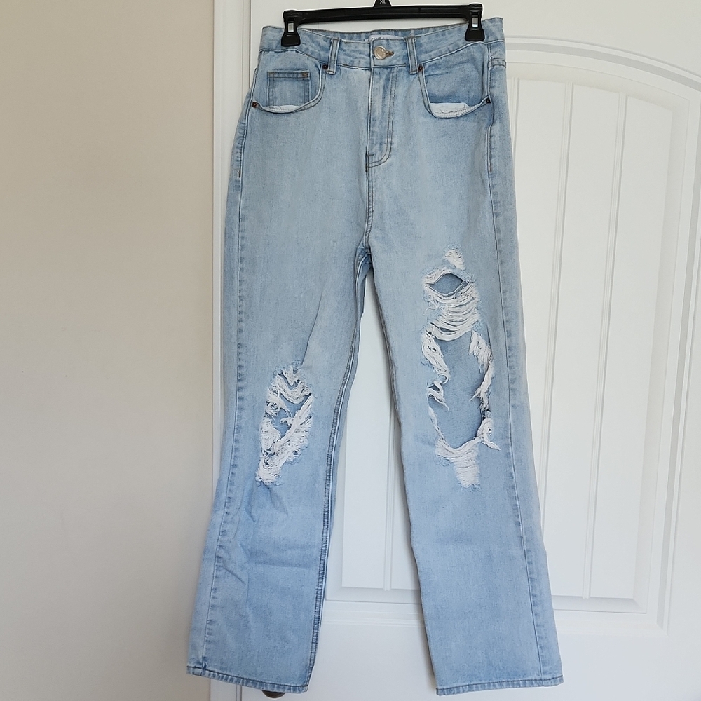 BLUE SAVVY Light Blue Distressed Women's Jeans (size 7)
